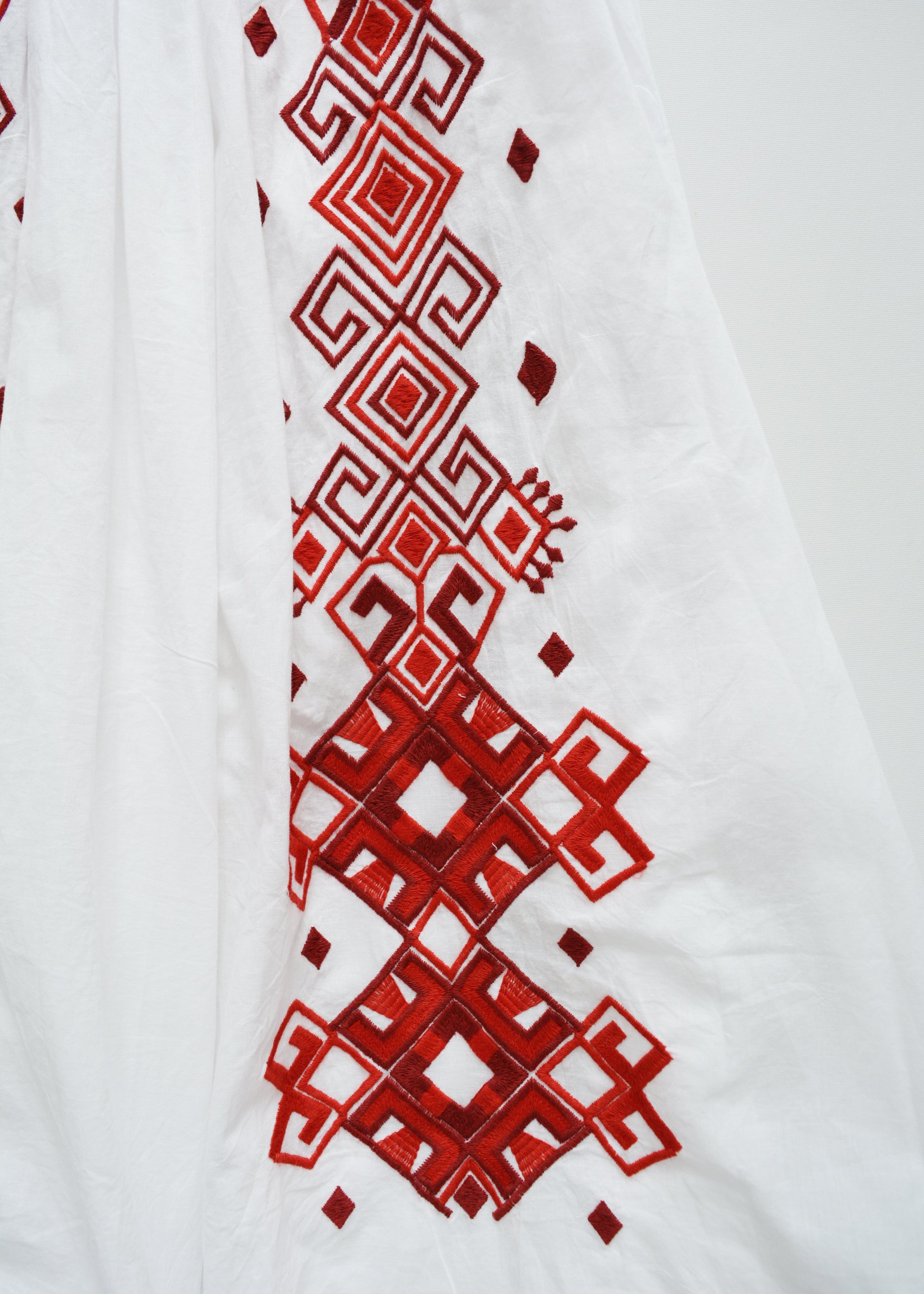 RED AND WHITE TRADITIONAL MIDI DRESS WITH CHOKER