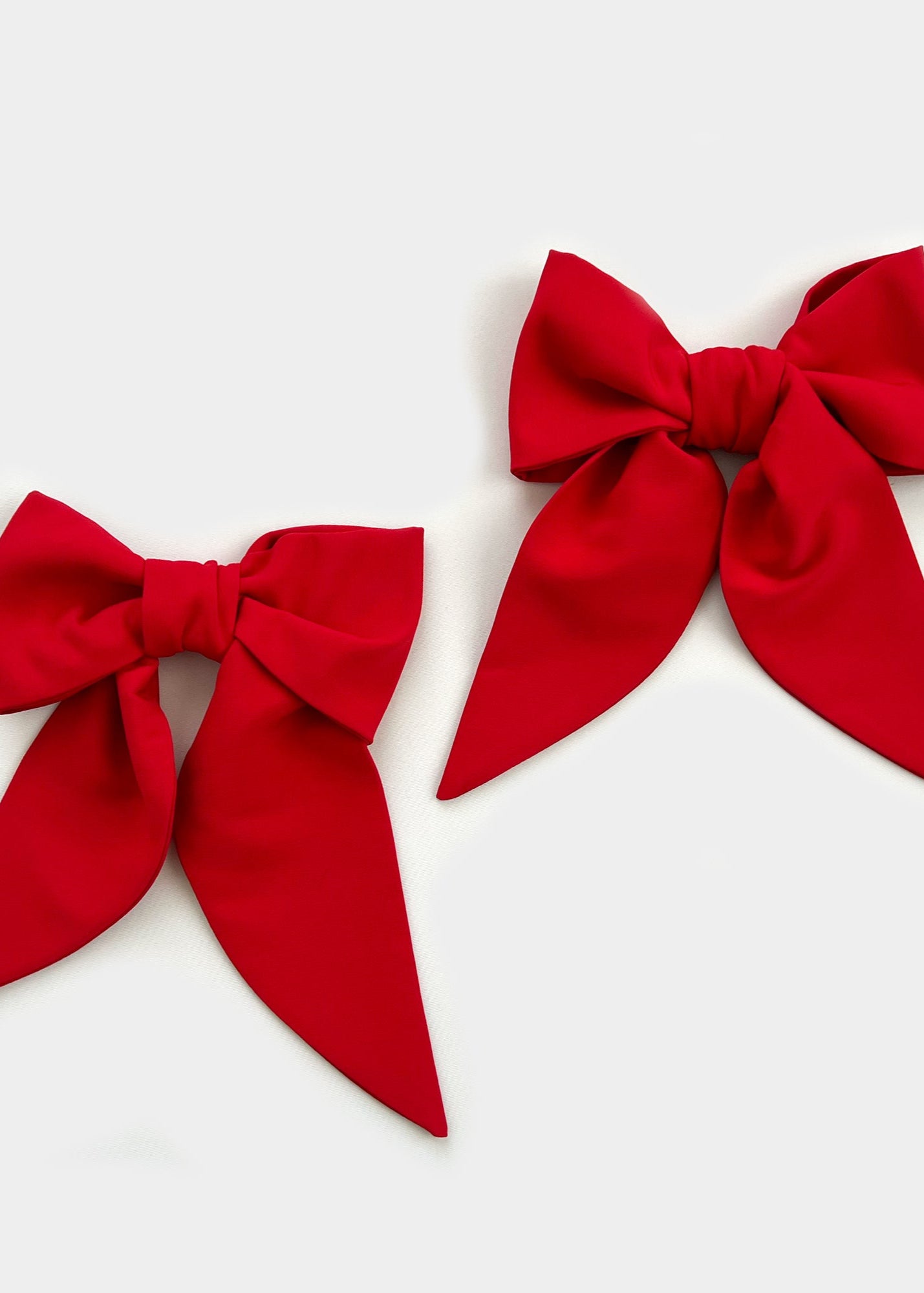 RED HAIR BOW